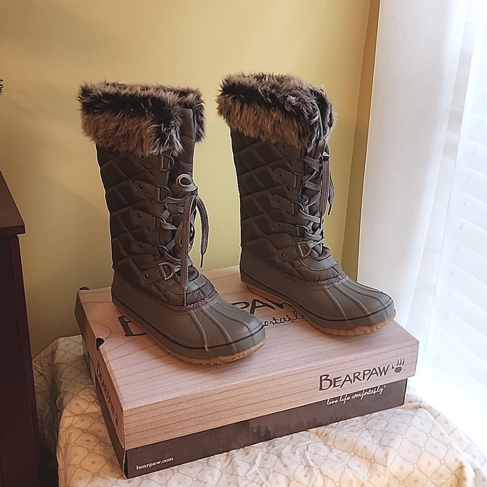 Bearpaw McKinley snow boots